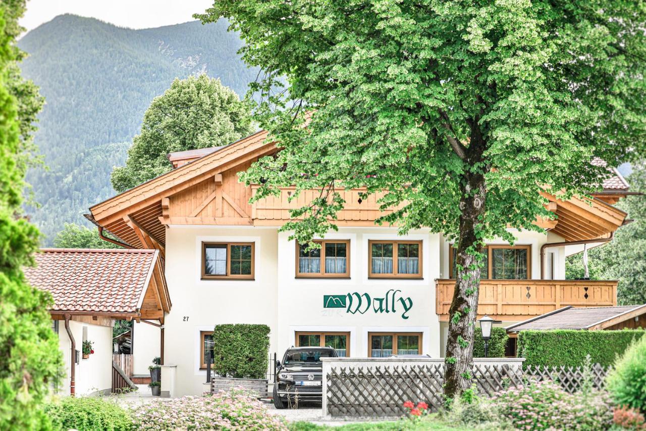 Ferienwohnungen "Zur Wally" Garmisch-Partenkirchen Ngoại thất bức ảnh